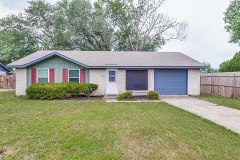 877 Betty Drive, Terrell, TX 75160