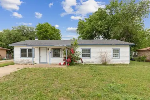 5225 Ira Street N, Haltom City, TX 76117