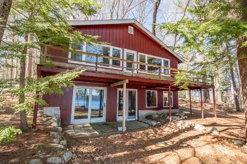 54 Papoose Island Road, Raymond, ME 04071