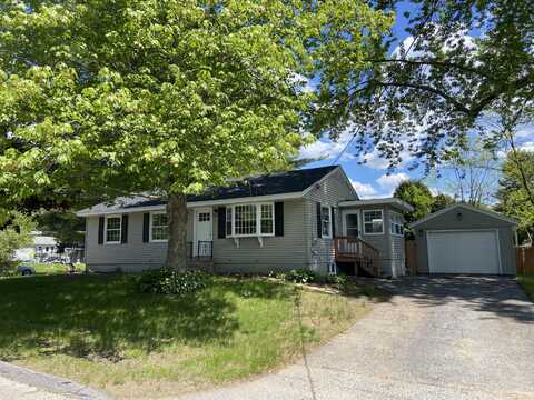 31 Amherst Street, Auburn, ME 04210