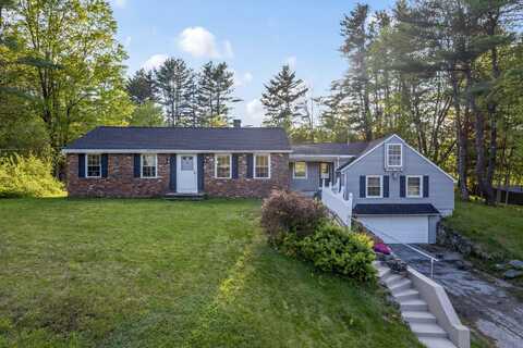 20 Sunderland Drive, Auburn, ME 04210