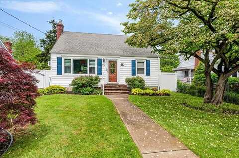 54 E 14th Street, Huntington Station, NY 11746