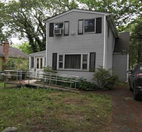 27 Atlantic Drive, Sound Beach, NY 11789