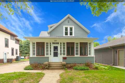 309 CENTRAL AVE SW, Le Mars, IA 51031