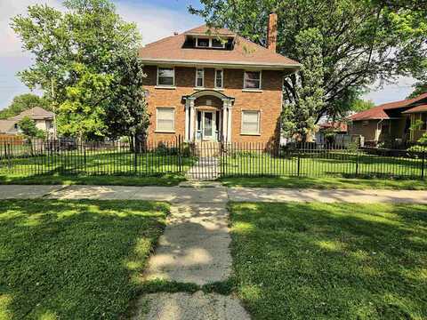 2324 NEBRASKA ST, Sioux City, IA 51104