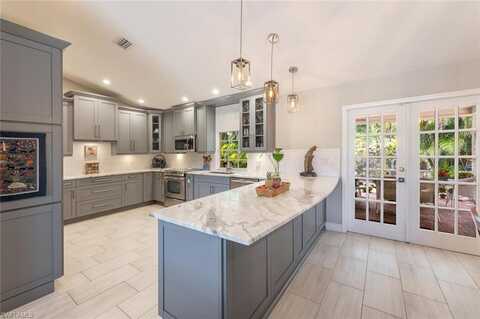 1794 Knights, NAPLES, FL 34112