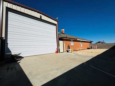 8801 N Rice Ave, Odessa, TX 79765