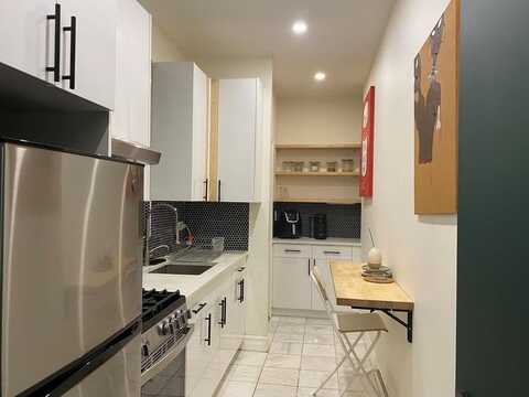 318 E 151st Street, Bronx, NY 10451