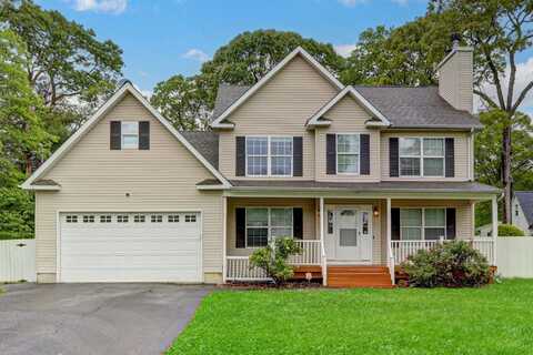27 Inwood Avenue, Selden, NY 11784