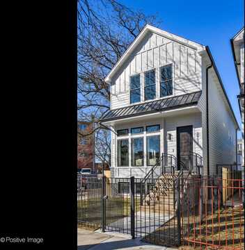 1727 W Barry Avenue, Chicago, IL 60657