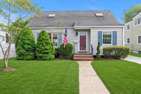 26 Wellfleet Road, East Rockaway, NY 11518