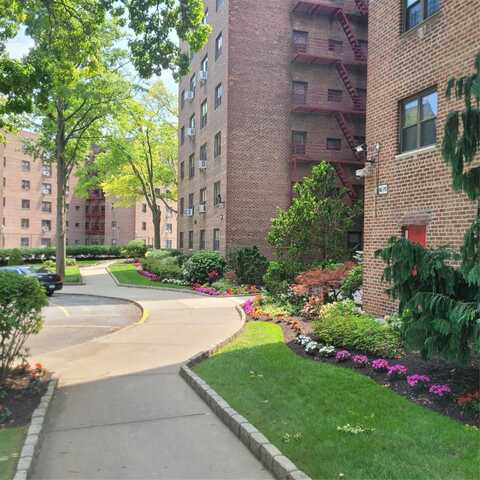 86 -70 Francis Lewis, New York, NY 11427