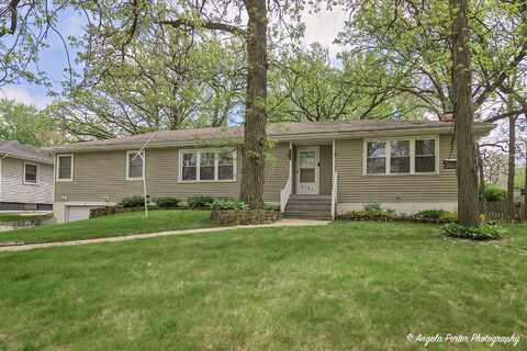 5704 N Woodland Drive, McHenry, IL 60050