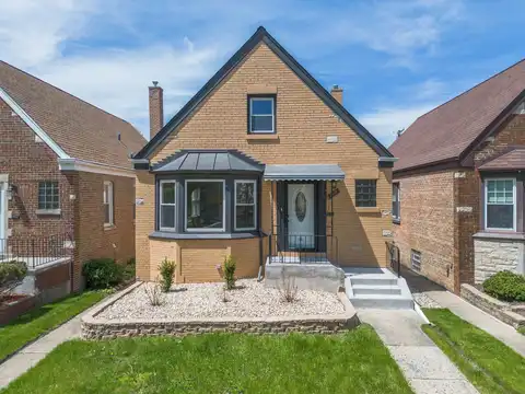 2702 N 76th Avenue, Elmwood Park, IL 60707