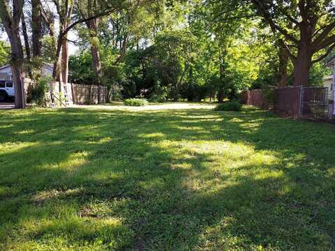 910 E Glenview Drive, Tuscola, IL 61953