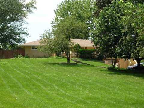 7n606 Hawthorne Avenue, Medinah, IL 60157