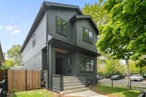 4183 W Nelson Street, Chicago, IL 60641