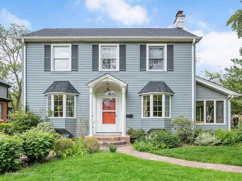 671 Euclid Avenue, Glen Ellyn, IL 60137
