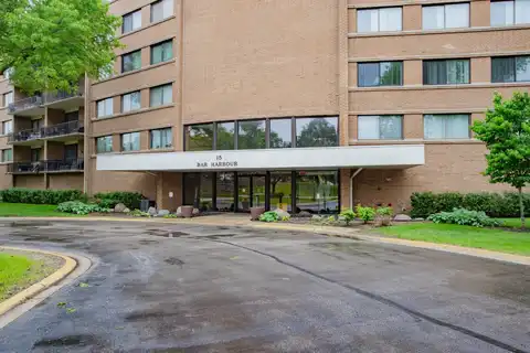 15 Bar Harbour Road, Schaumburg, IL 60193