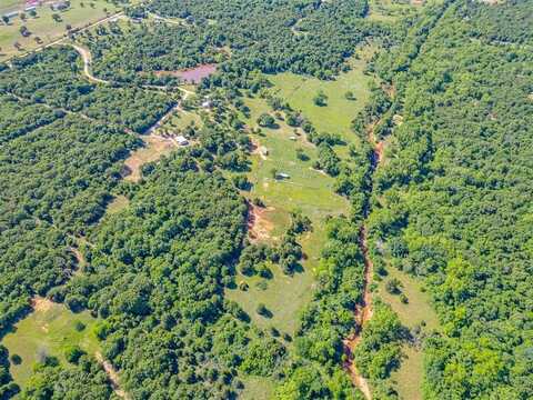 19800 Spring Valley Road, Macomb, OK 74852