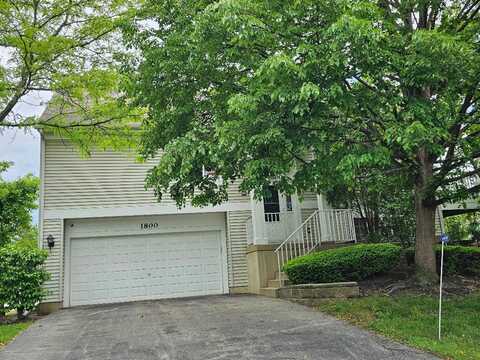 1800 Whirlaway Court E, Glendale Heights, IL 60139