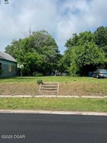 126 S Oliver Avenue, Joplin, MO 64801