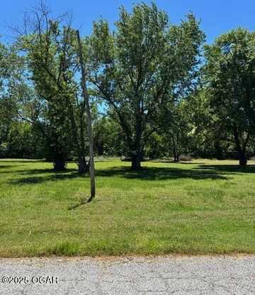 215 S Wyandotte, Baxter Springs, KS 66713