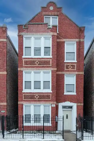 2839 W 40th Street, Chicago, IL 60632