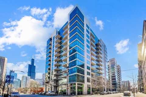123 S Green Street, Chicago, IL 60607