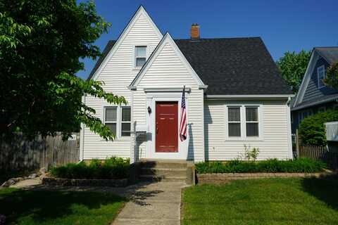 626 N Hough Street, Barrington, IL 60010
