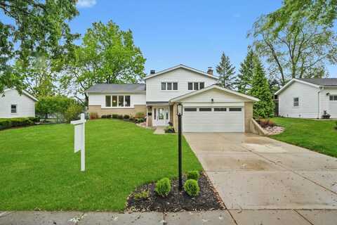 921 Cherokee Drive, Darien, IL 60561