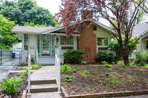 1521 W University Avenue, Champaign, IL 61821