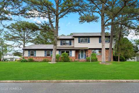 1 Hilltop Court, Lanoka Harbor, NJ 08734