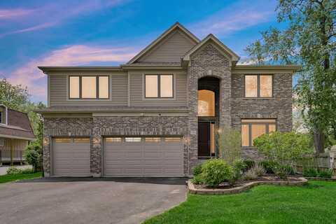 731 W KENILWORTH Avenue, Palatine, IL 60067