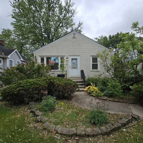 237 Pine Street, Villa Park, IL 60181