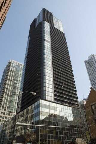 10 E ONTARIO Street, Chicago, IL 60611