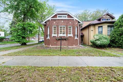 7658 S Luella Avenue, Chicago, IL 60649