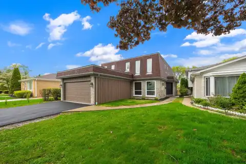 5252 Foster Street, Skokie, IL 60077