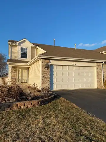 17207 Dundee Drive, Crest Hill, IL 60403