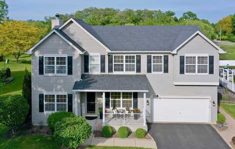 851 Crabapple Drive, Crystal Lake, IL 60014