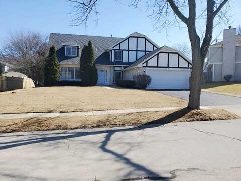 731 Roaring Brook Lane, Algonquin, IL 60102