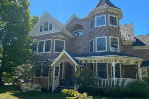2 Mountain Avenue, Bar Harbor, ME 04609