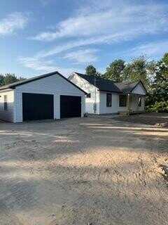 29 Sunnybrook Farm Road, Bridgton, ME 04009