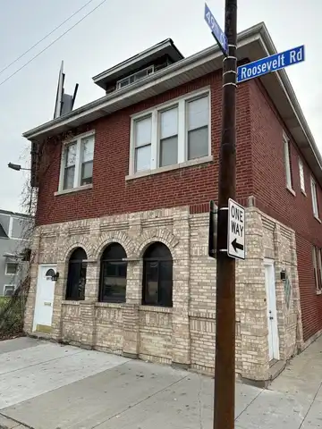 4919 W Roosevelt Road, Cicero, IL 60804