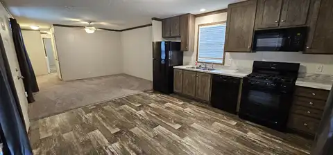 238 Magnolia Pl., Belleville, MI 48111