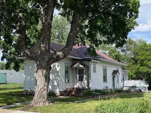 820 Olive, Trenton, MO 64683