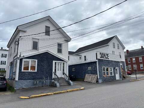 39 Foss Street, Biddeford, ME 04005