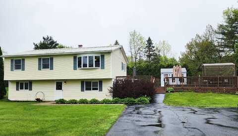 136 Hallowell Road, Chelsea, ME 04330