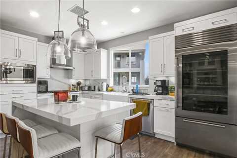 1639 Bridgewater Way, Costa Mesa, CA 92627