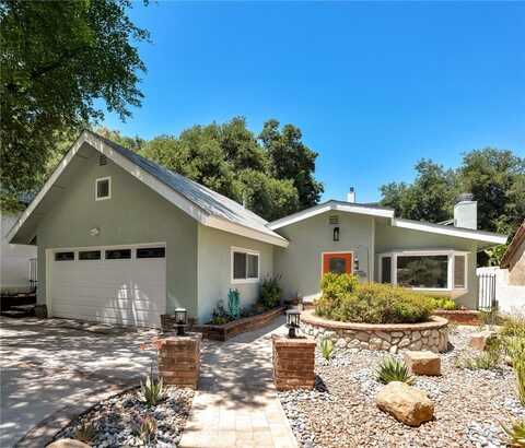 21407 Rios Street, Woodland Hills, CA 91364